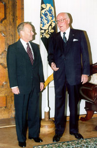 Peter McKellar, the Ambassador of Canada, on the ceremony of presenting his credentials to the President of the Republic