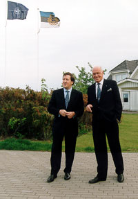 Lord George Robertson ja president Lennart Meri