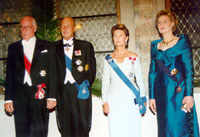 Kuningas Harald V ja kuninganna Sonja ning Vabariigi President ja proua Helle Meri Mustpeade majas