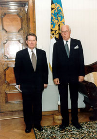 Botschafter des Königreichs Norwegen in Estland Per Kristian Pedersen und Präsident Lennart Meri